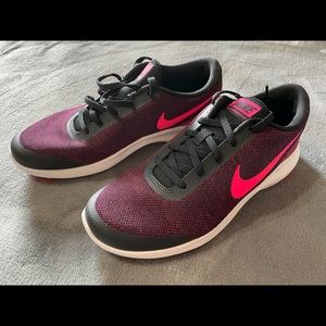 Nike Women’s Flex Experience WIDE Running Shoe